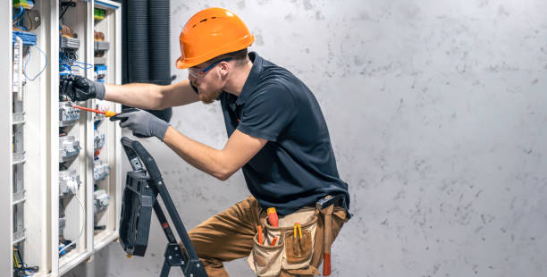 Best Commercial Electrician Services  in Cleveland, WI
